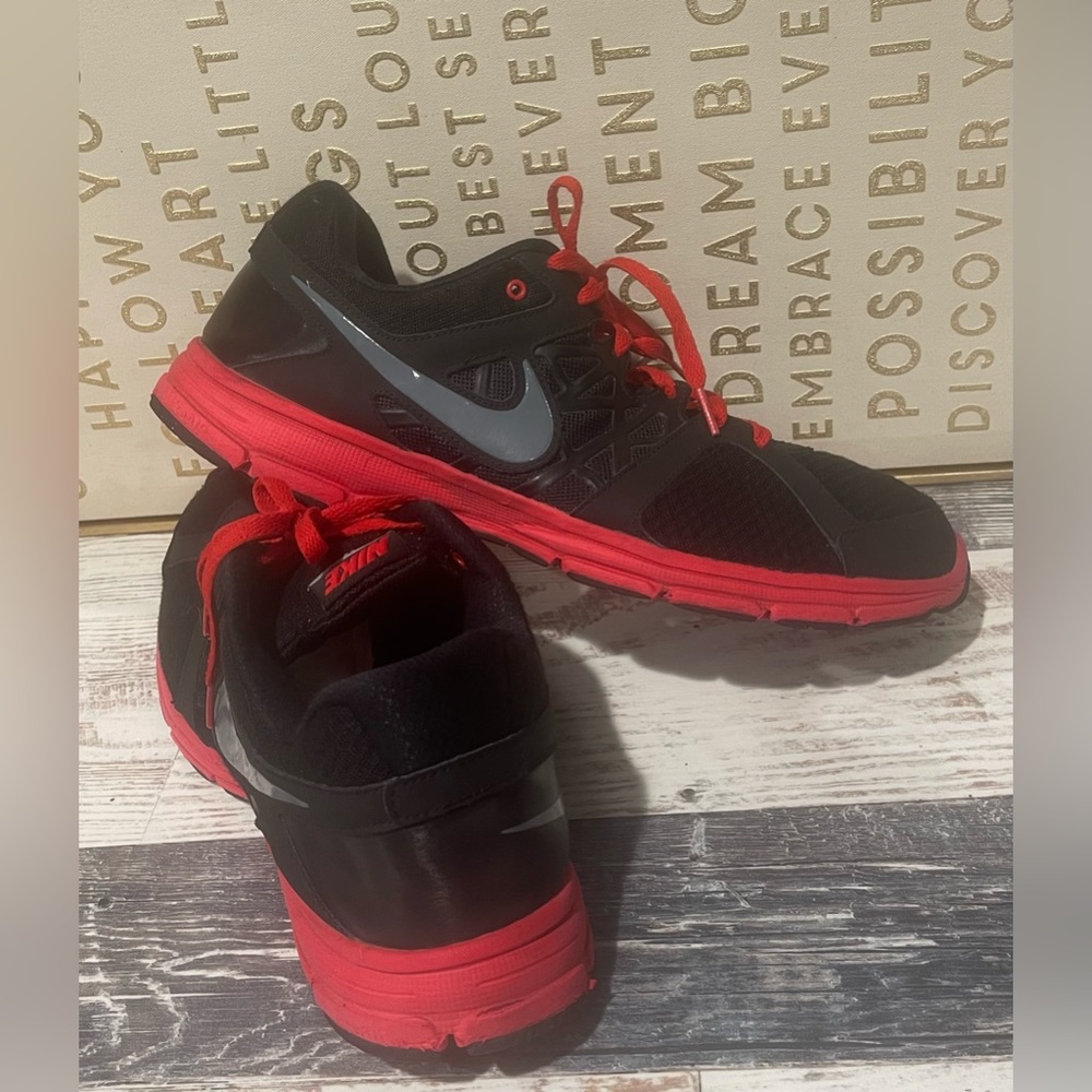 Nike Red/Black Mens Air Relentless 2 Running Shoes Sneakers Size 15